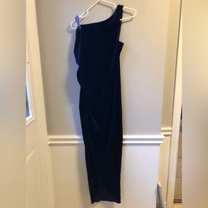 Velvet gown. Would be a great thrifty option for prom or a wedding.